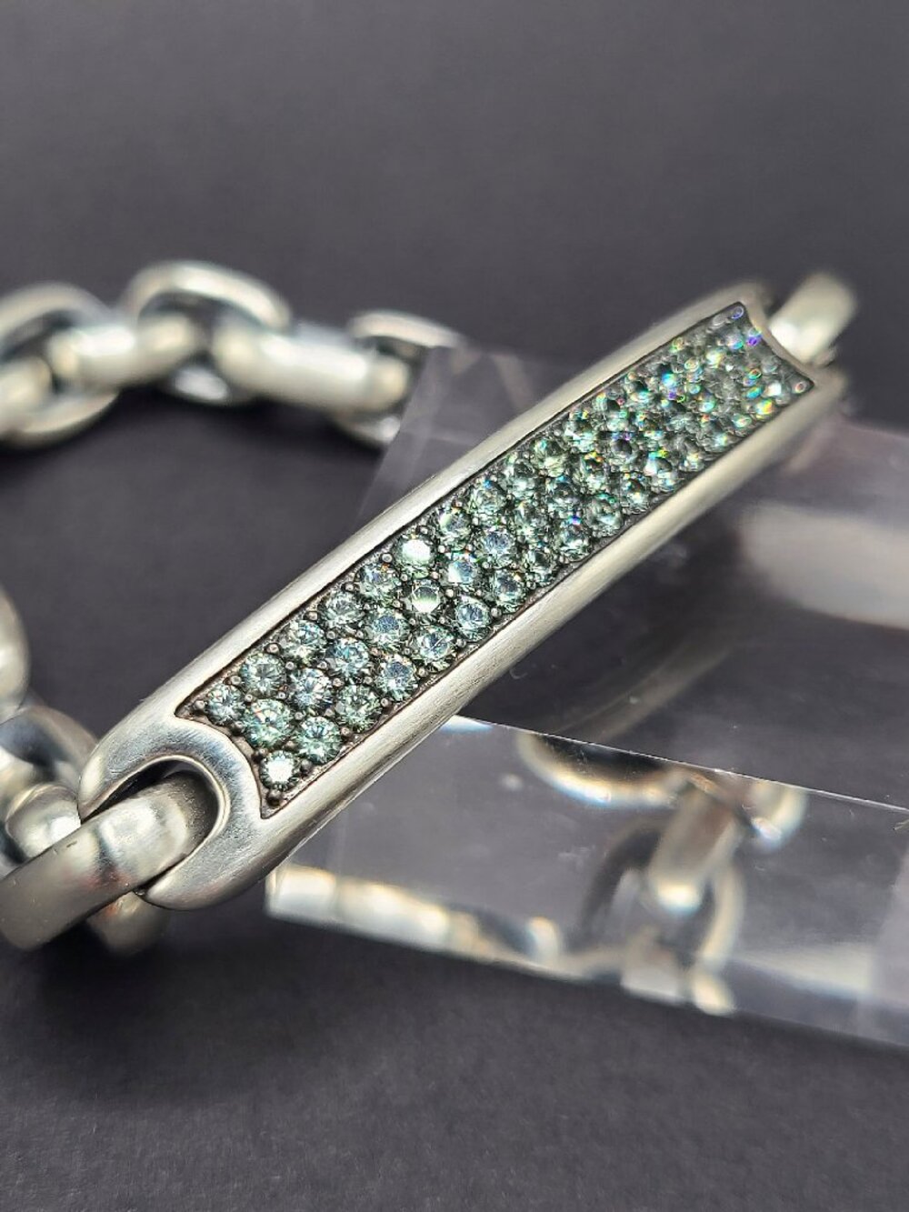 David Yurman Streamline ID Bracelet w/ Color Change Garnets - Size Large - RARE